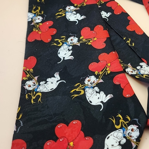 Vintage DISNEY 101 Dalmatians Tie Valentine Heart Love Necktie Red Black Gold - Picture 7 of 7
